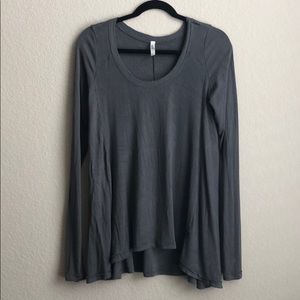 Free people long sleeve top. EUC